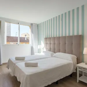 https://urbe10-atarazanas-premium-loft-4.hotelsinnerja.org