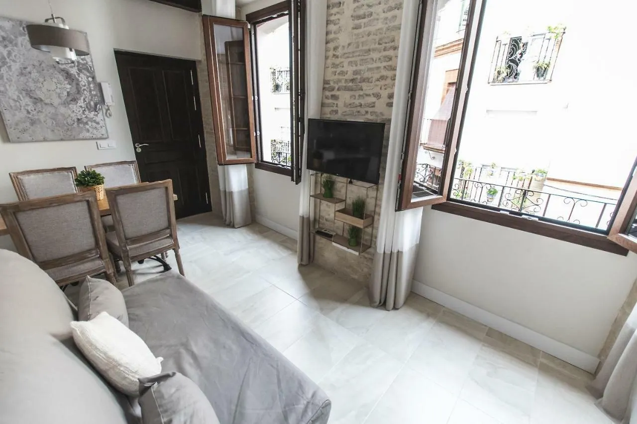 Apartment Sol Y Luna De Triana Seville